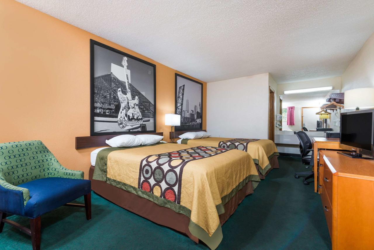 Super 8 By Wyndham Westlake/Cleveland - thumb 17