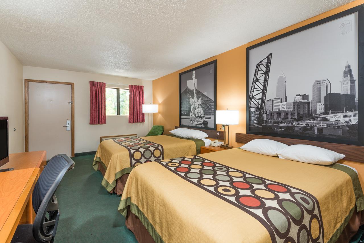 Super 8 By Wyndham Westlake/Cleveland - thumb 5