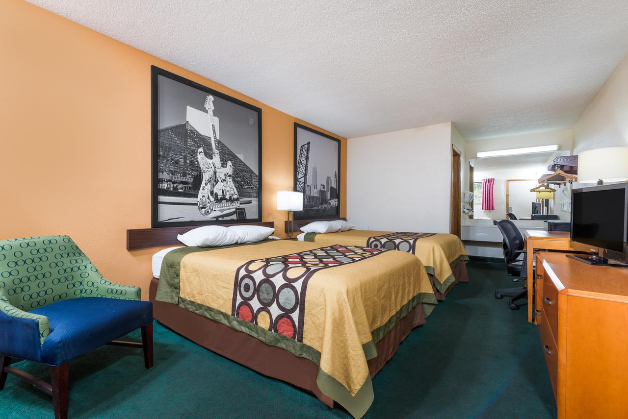Super 8 By Wyndham Westlake/Cleveland - thumb 4