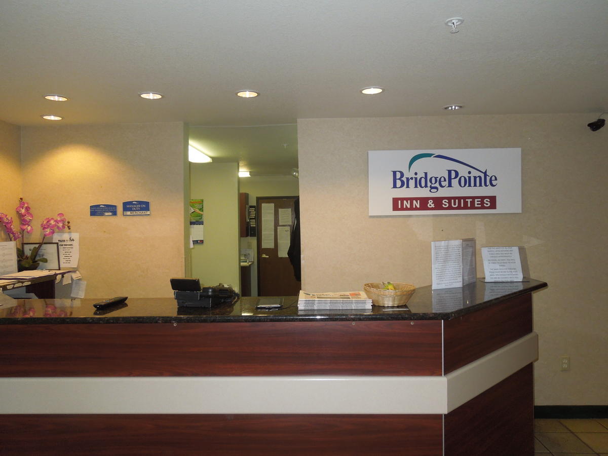 Bridgepointe Inn & Suites Toledo-Perrysburg-Rossford-Oregon-Maumee By Hollywood Casino - thumb 24