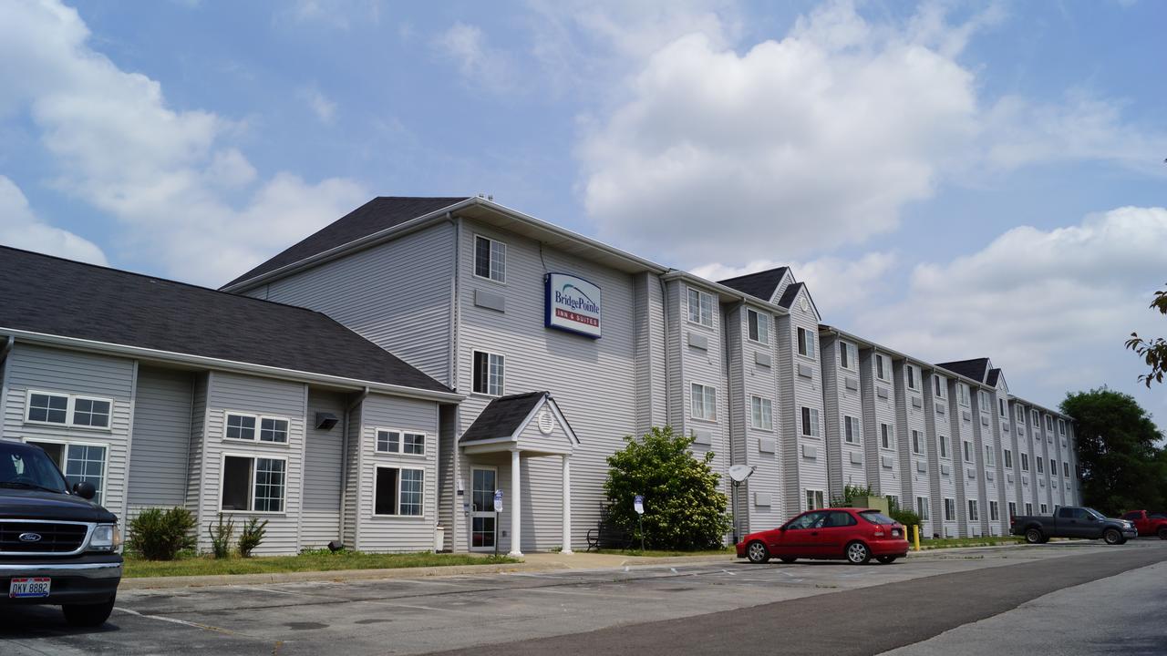 Bridgepointe Inn & Suites Toledo-Perrysburg-Rossford-Oregon-Maumee By Hollywood Casino - thumb 0