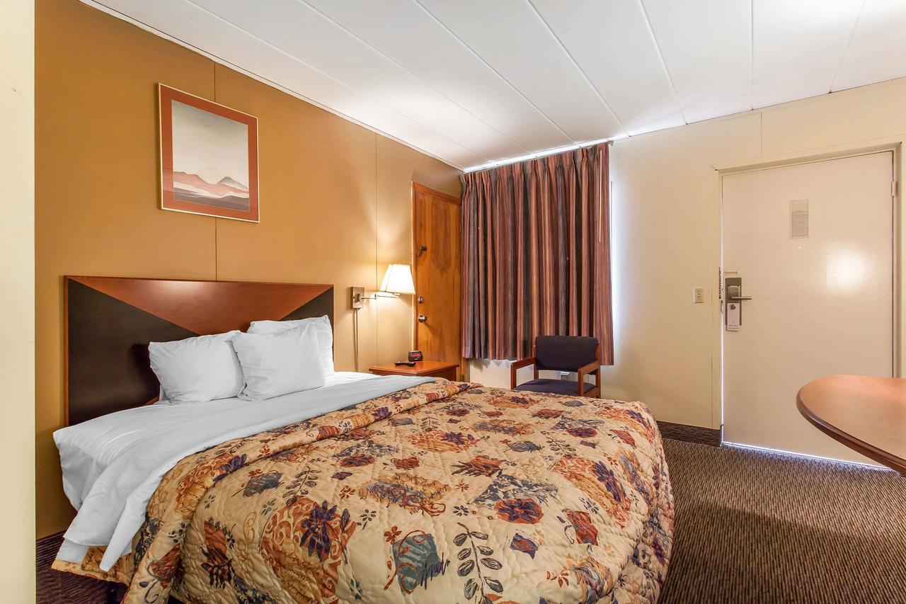 Rodeway Inn North - thumb 19