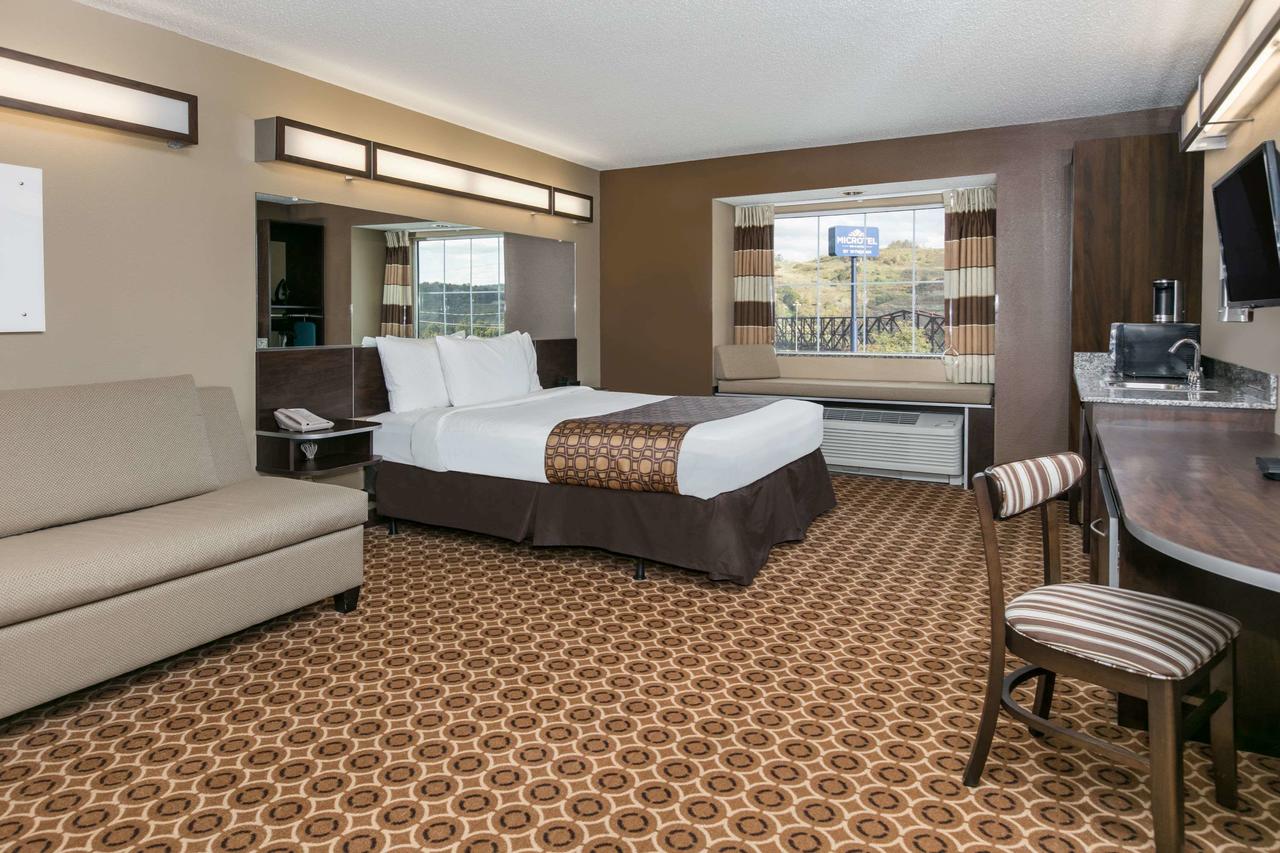 Microtel Inn & Suites By Wyndham Steubenville - thumb 25