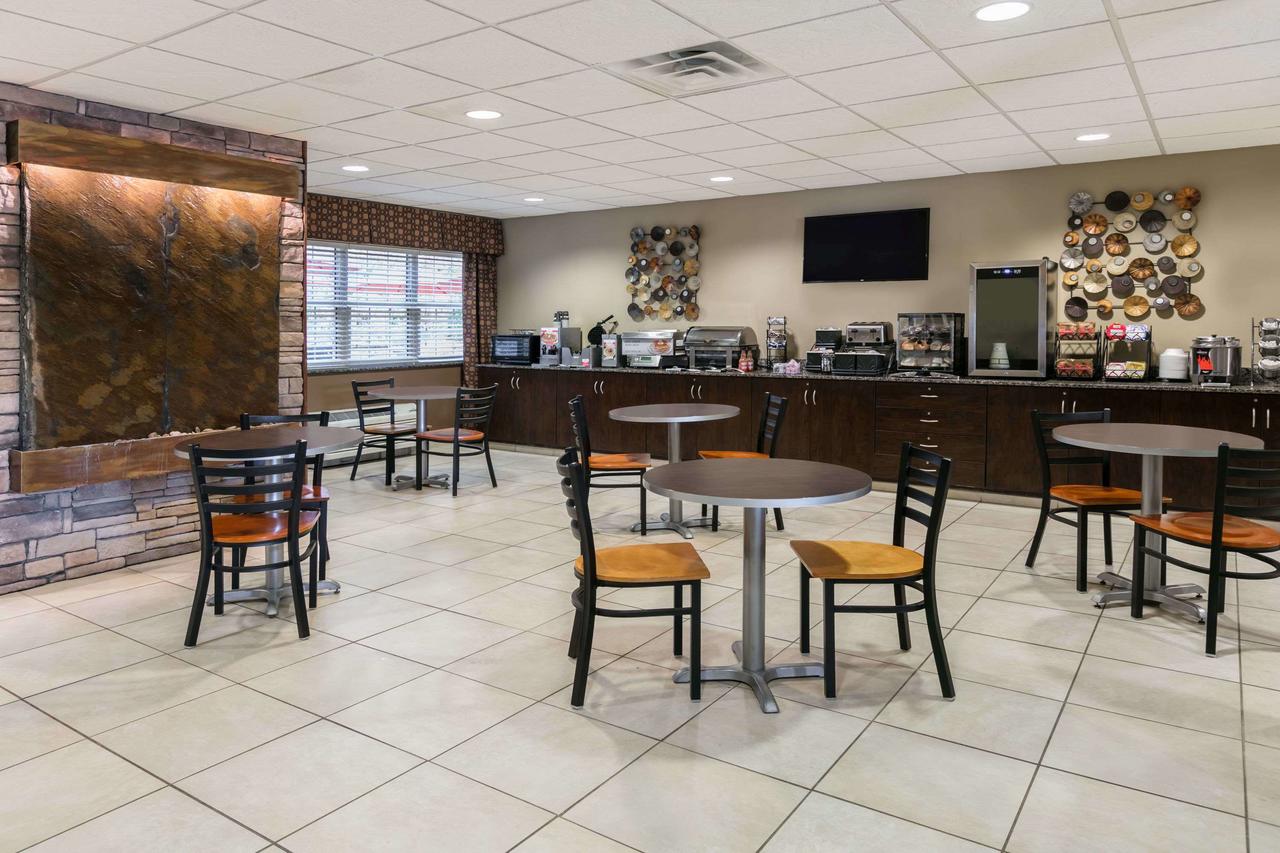 Microtel Inn & Suites By Wyndham Steubenville - thumb 23