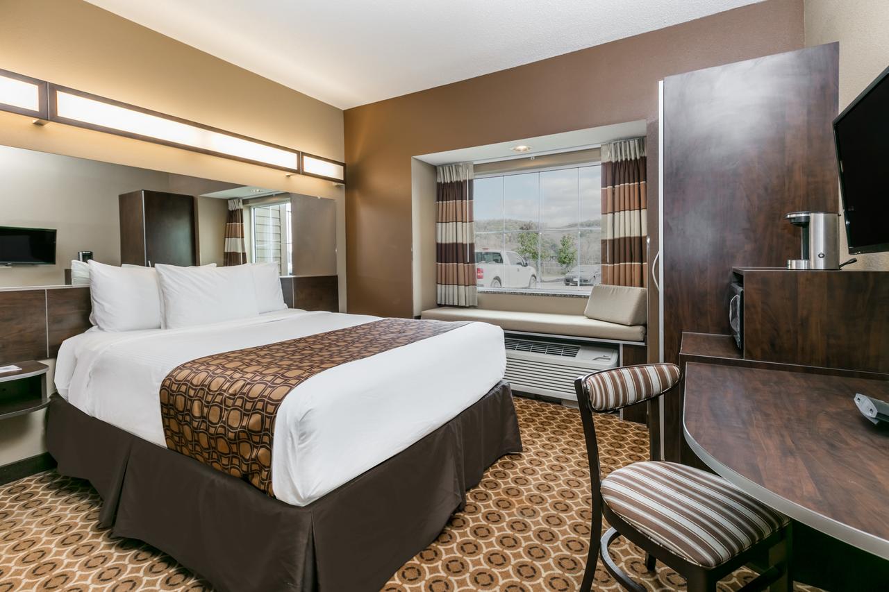 Microtel Inn & Suites By Wyndham Steubenville - thumb 10