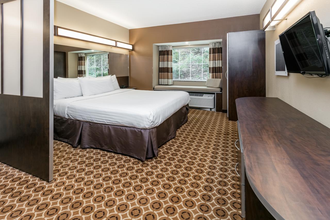 Microtel Inn & Suites By Wyndham Steubenville - thumb 11