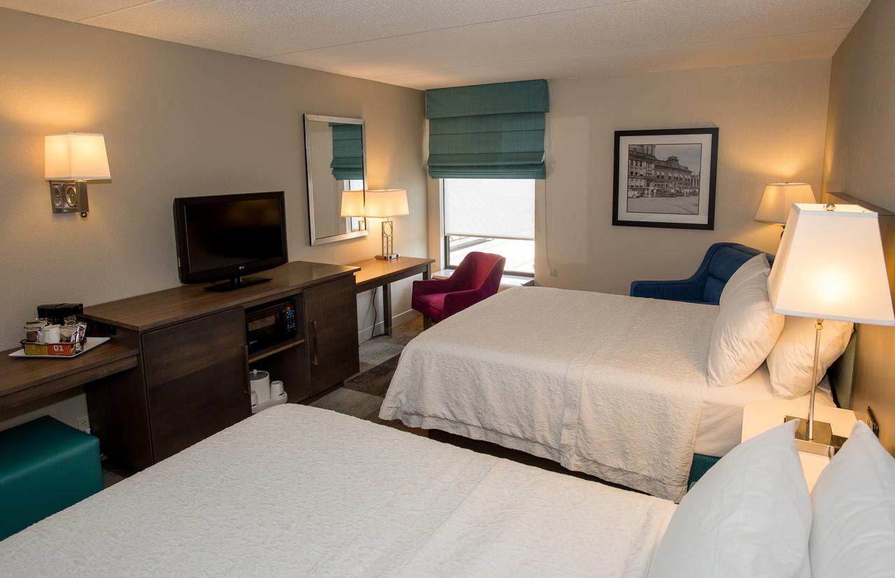 Hampton Inn Wooster - thumb 42