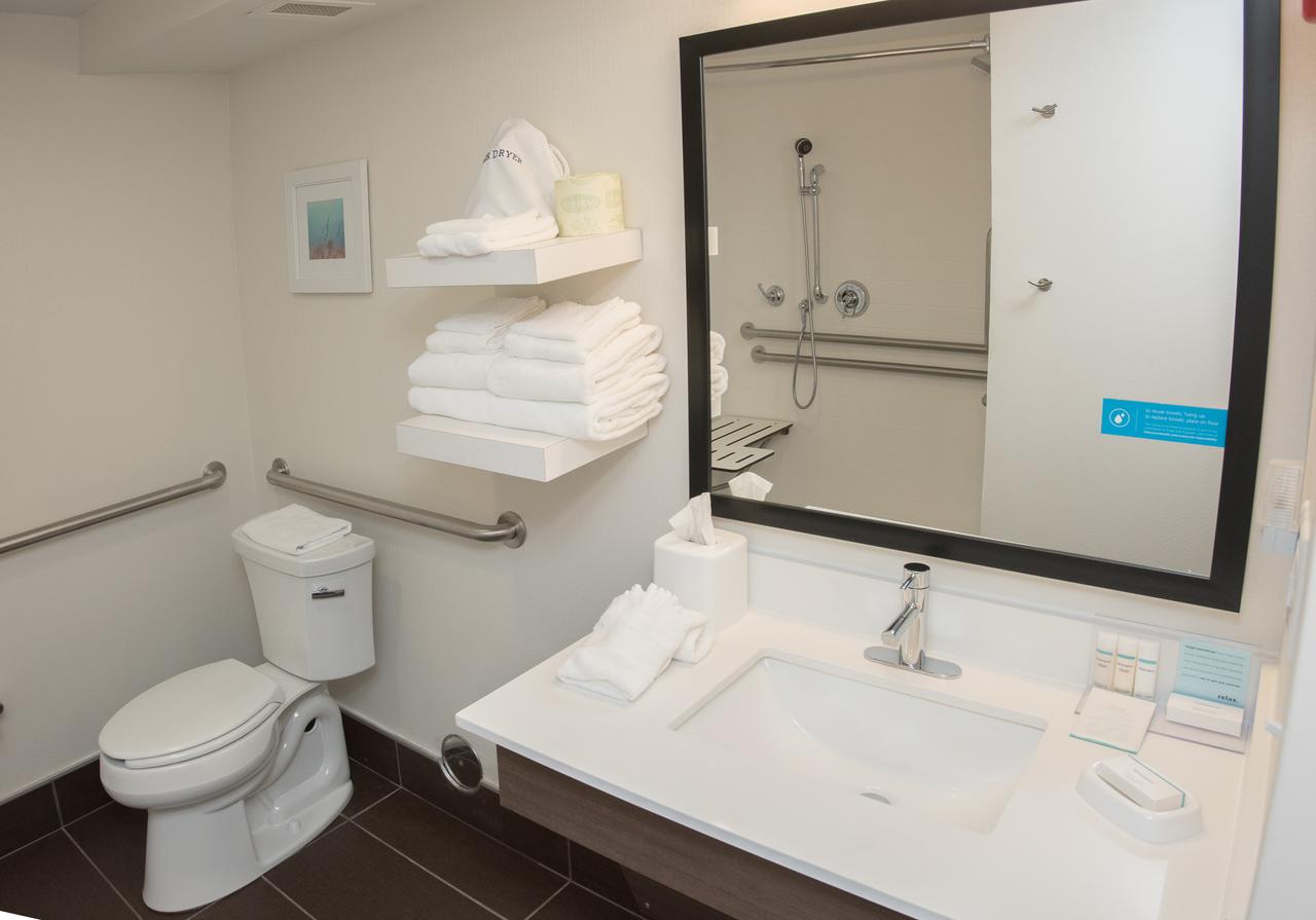 Hampton Inn Wooster - thumb 28