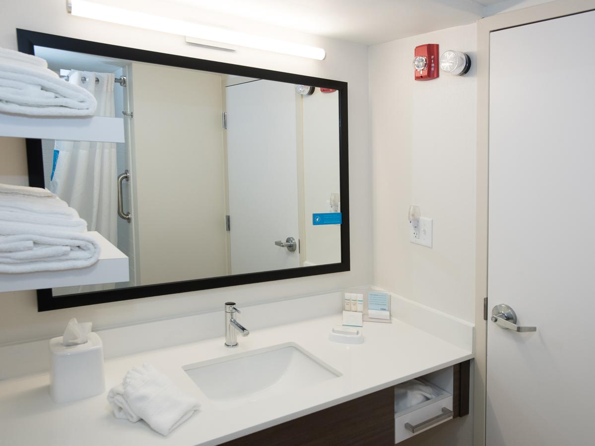 Hampton Inn Wooster - thumb 34