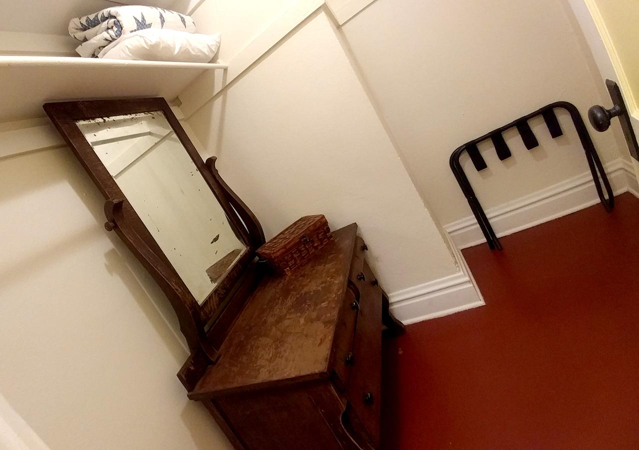 Historic Whiting Hotel Suites - thumb 39