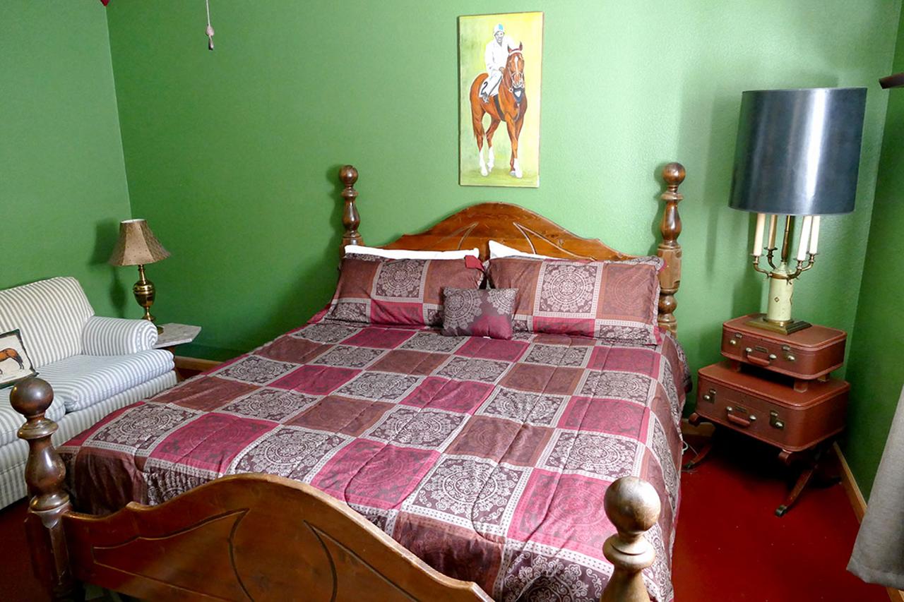 Historic Whiting Hotel Suites - thumb 2