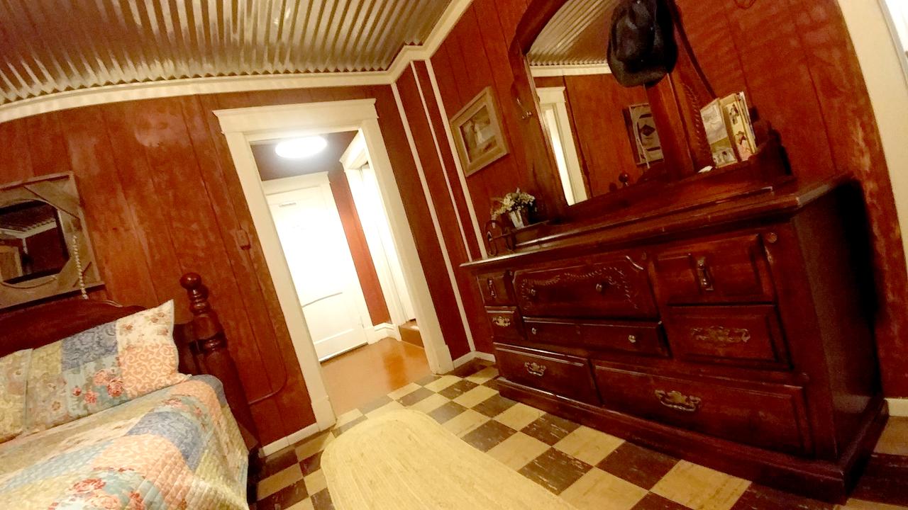 Historic Whiting Hotel Suites - thumb 27