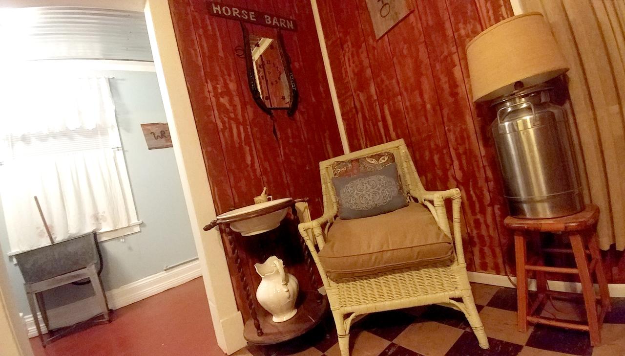 Historic Whiting Hotel Suites - thumb 29