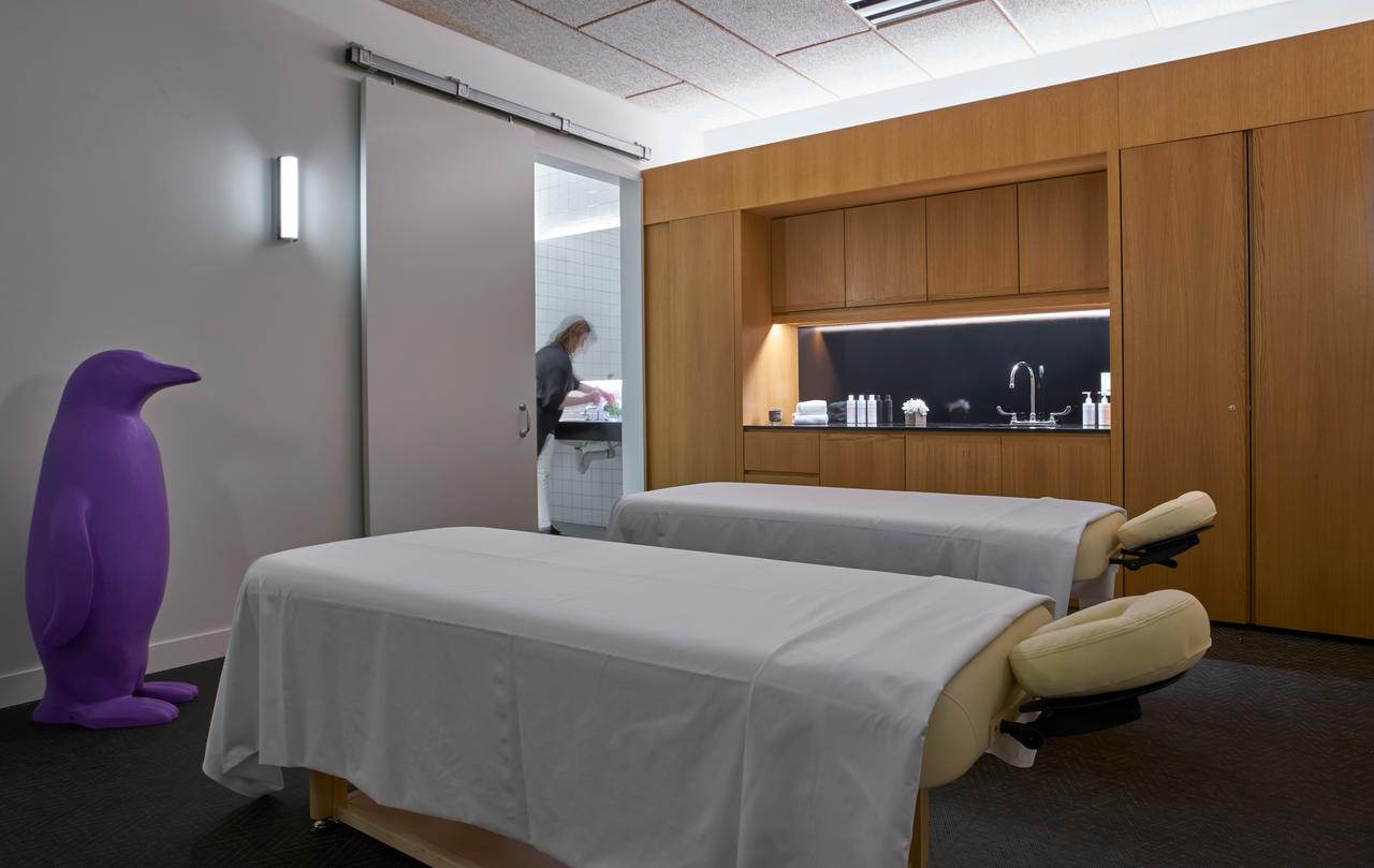 21c Museum Hotel Oklahoma City - thumb 2