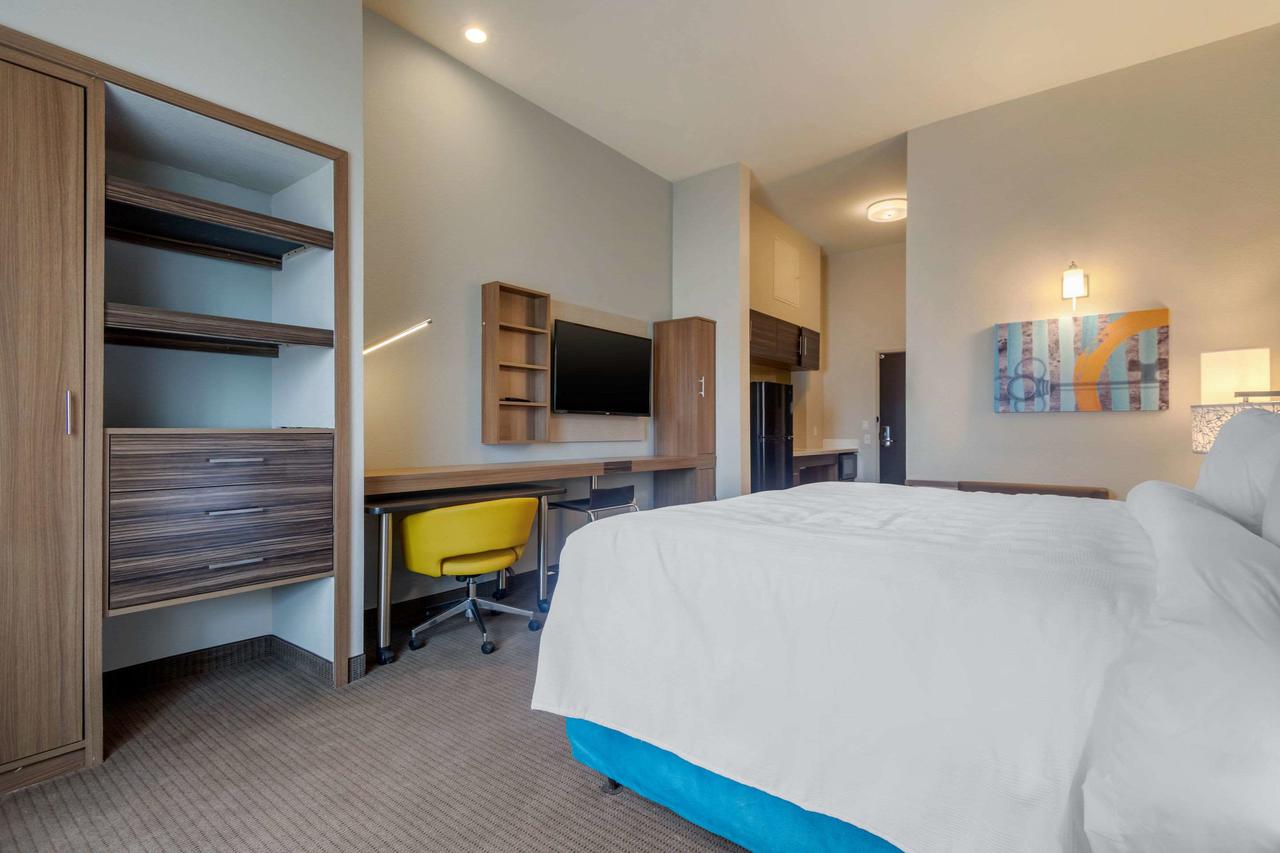 MainStay Suites Bricktown - Near Medical Center - thumb 3