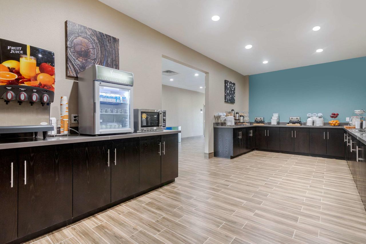 MainStay Suites Bricktown - Near Medical Center - thumb 13