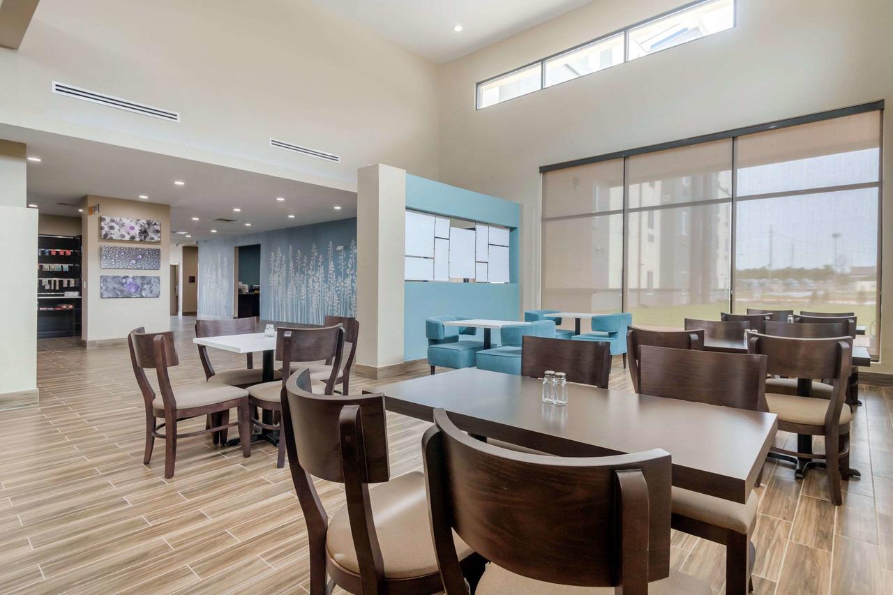 MainStay Suites Bricktown - Near Medical Center - thumb 21