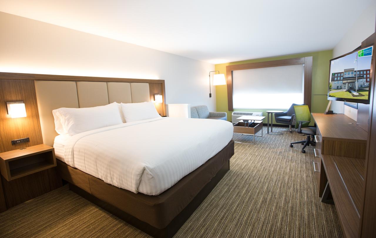 Holiday Inn Express & Suites Tulsa South - Woodland Hills - thumb 3