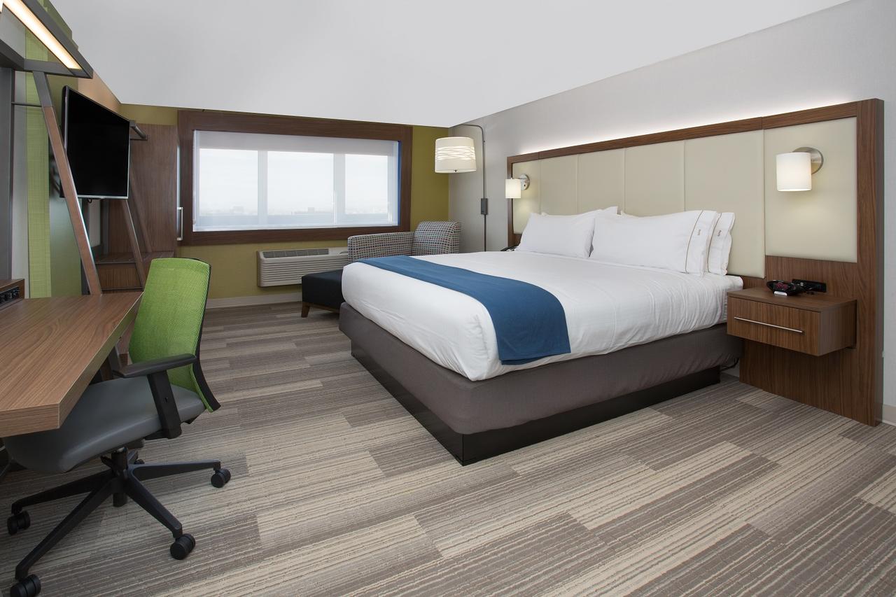 Holiday Inn Express & Suites Tulsa South - Woodland Hills - thumb 4