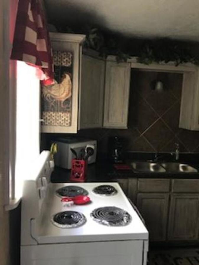 4 Bed Cowboy Home1 Mi Fort Sill - thumb 14