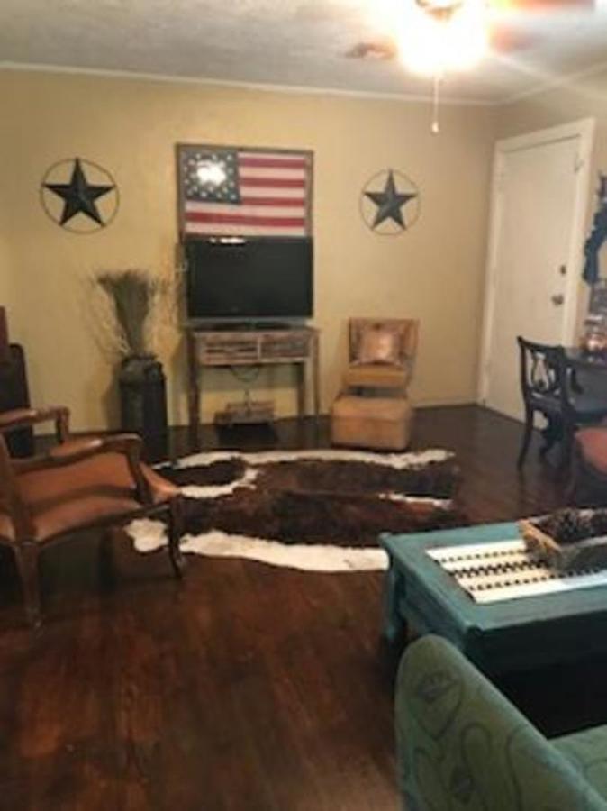 4 Bed Cowboy Home1 Mi Fort Sill - thumb 24