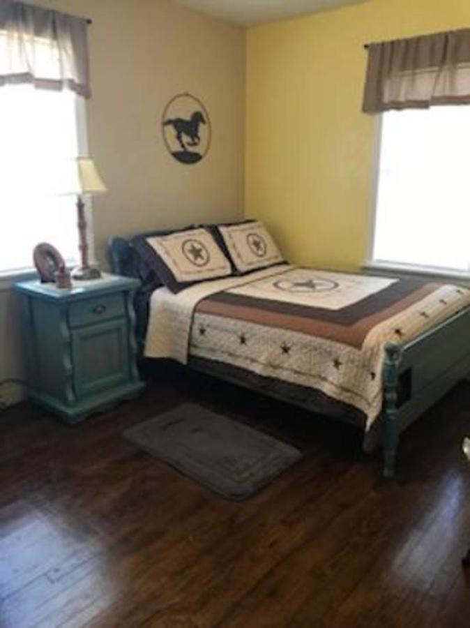 4 Bed Cowboy Home1 Mi Fort Sill - thumb 18