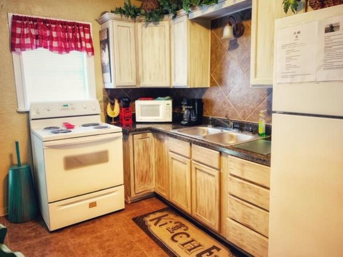 4 Bed Cowboy Home1 Mi Fort Sill - thumb 7