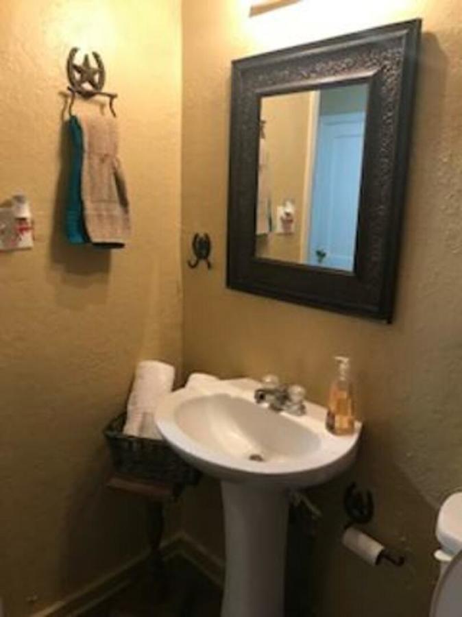 4 Bed Cowboy Home1 Mi Fort Sill - thumb 33