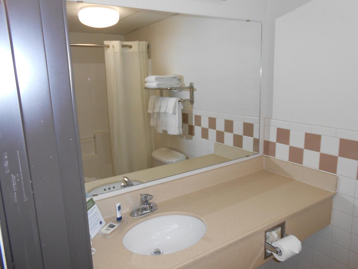 AmericInn By Wyndham McAlester - thumb 21