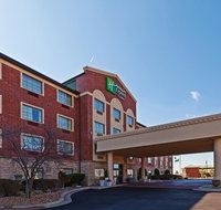 Holiday Inn Express Hotel  Suites Tulsa South Broken Arrow Highway 51 - USA Accommodation