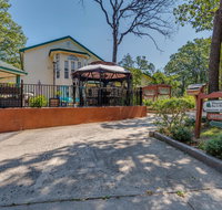 The Whispering Pines Inn - USA Accommodation