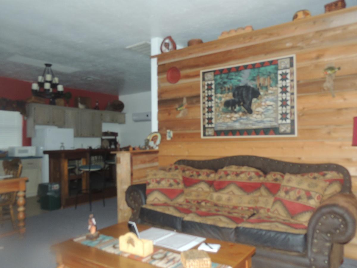 The Whispering Pines Inn - thumb 36