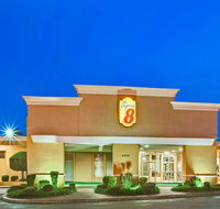 Super 8 by Wyndham Norman - USA Accommodation
