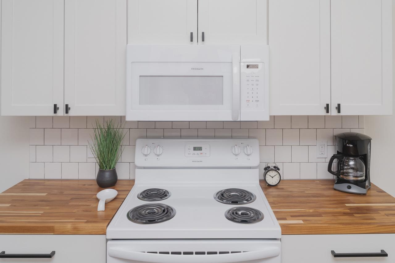 21 1/2 Hotel - Tulsa Arts District Room 2-2 - thumb 2