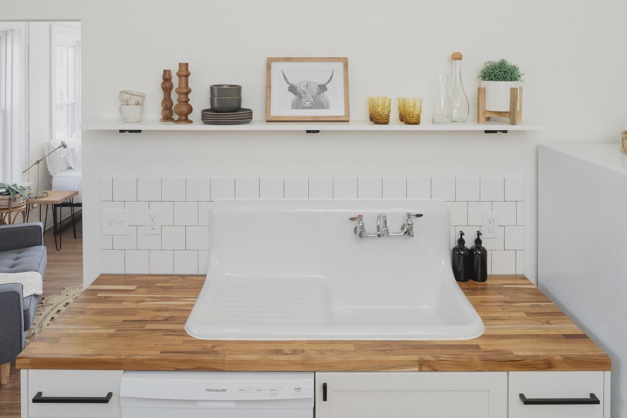 21 1/2 Hotel - Tulsa Arts District Room 2-2 - thumb 1