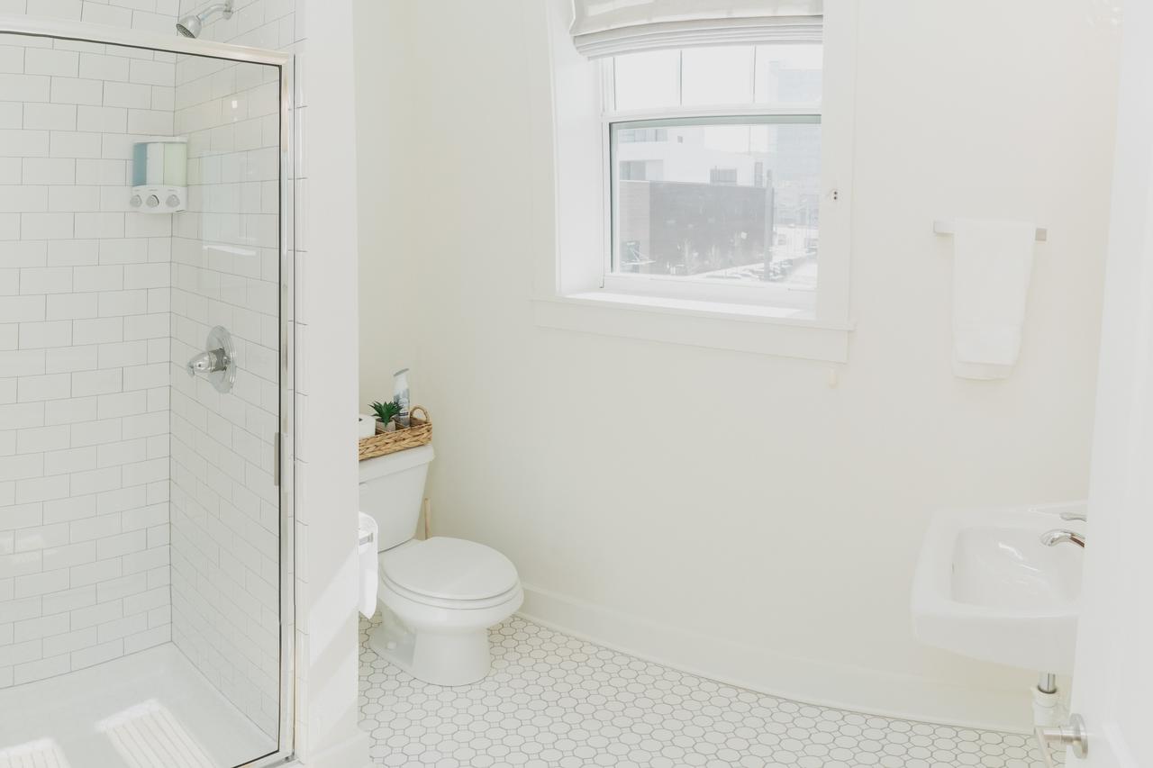 21 1/2 Hotel - Tulsa Arts District Room 2-2 - thumb 5