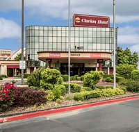 Clarion Hotel Broken Arrow - USA Accommodation