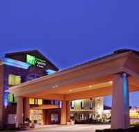 Holiday Inn Express and Suites Hotel - Pauls Valley - Tourism Bookings