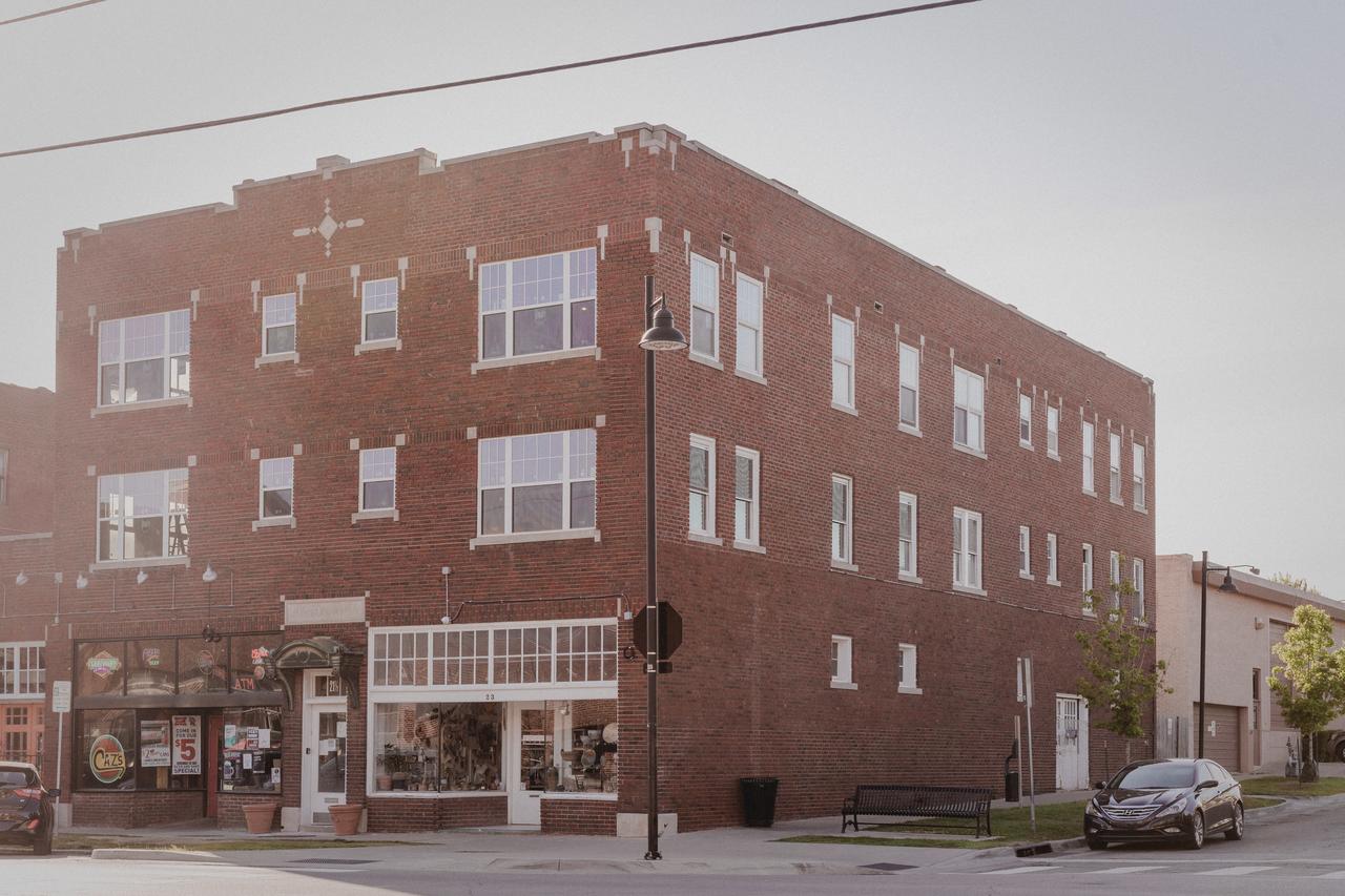 21 1/2 Hotel - Tulsa Arts District Room 3 - 5 - thumb 8