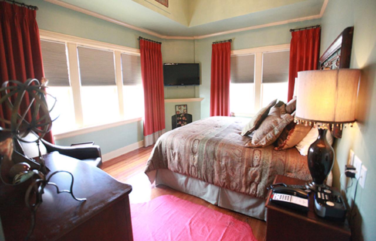 The Campbell Hotel - thumb 31