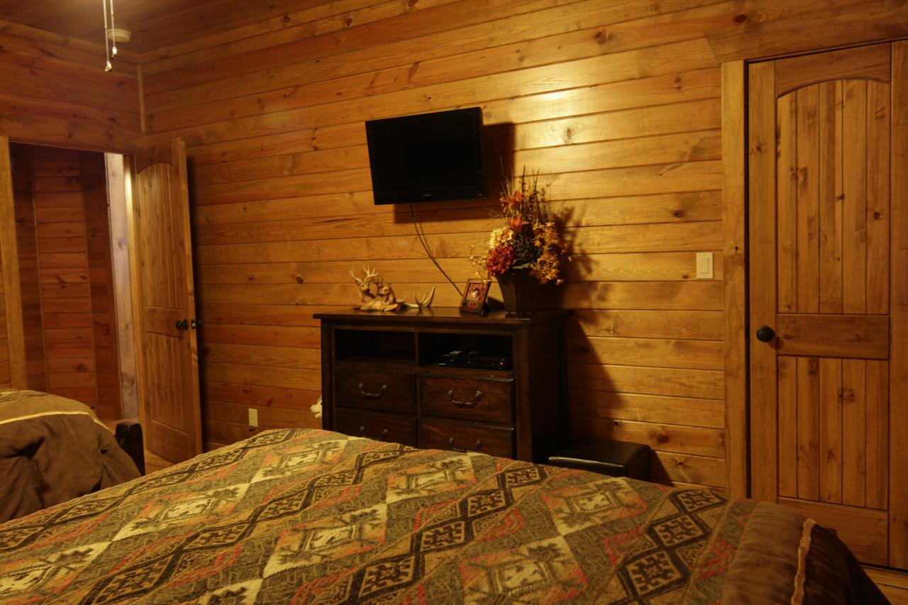 The Haven Cabin Broken Bow Cabin - thumb 20