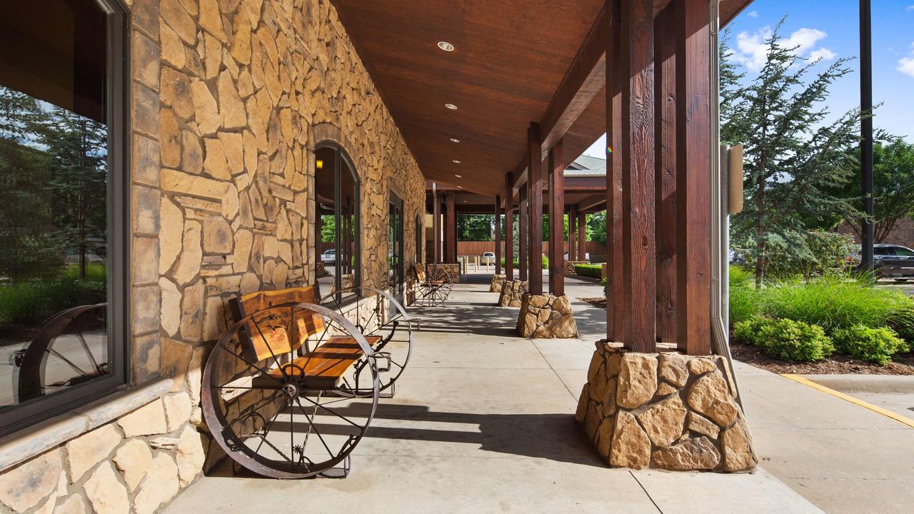 Best Western PLUS Cimarron Hotel & Suites - thumb 29