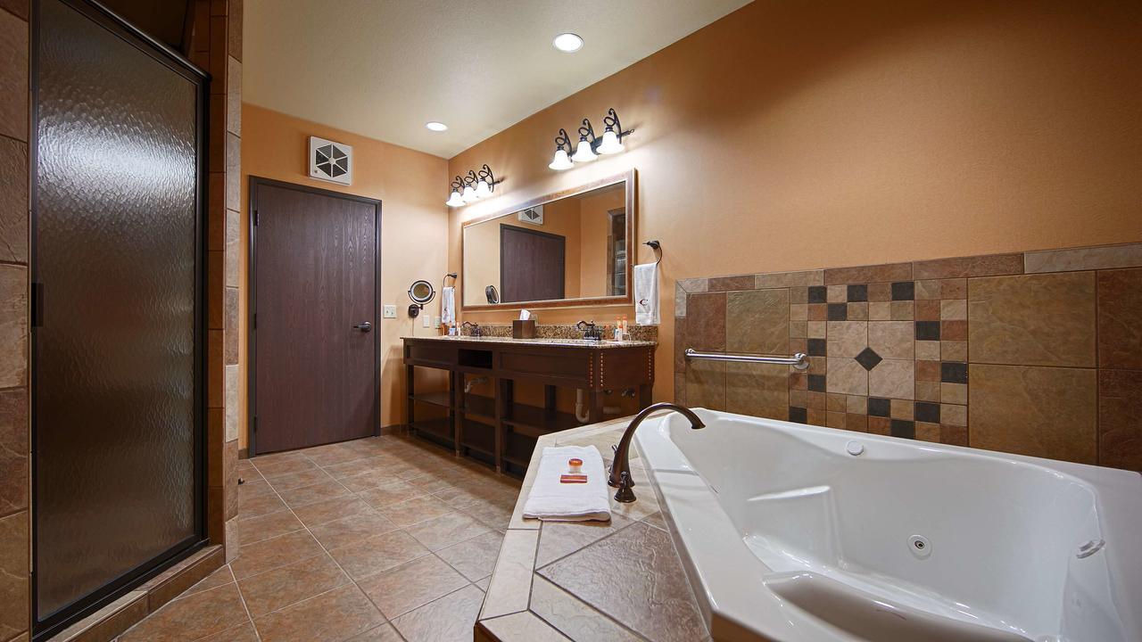 Best Western PLUS Cimarron Hotel & Suites - thumb 12