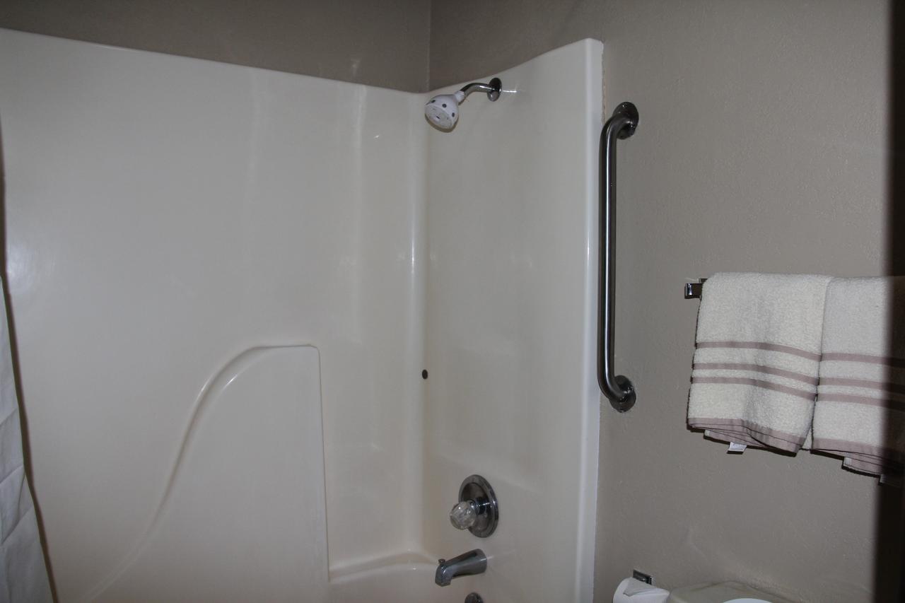 Lodge USA Motel - thumb 11