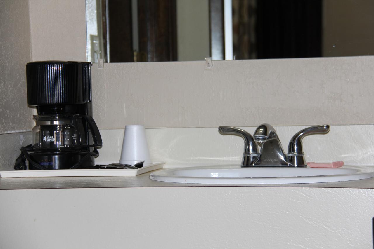 Lodge USA Motel - thumb 10