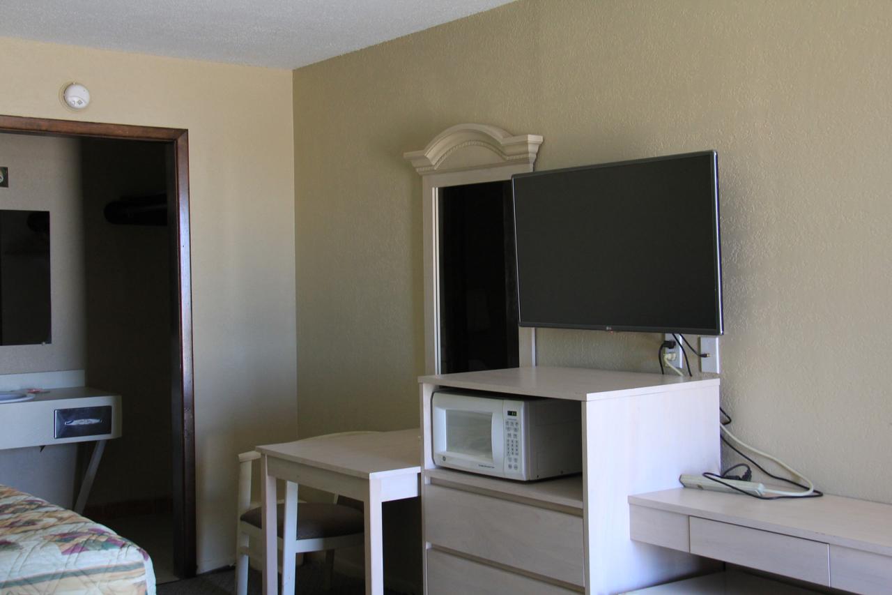 Lodge USA Motel - thumb 14