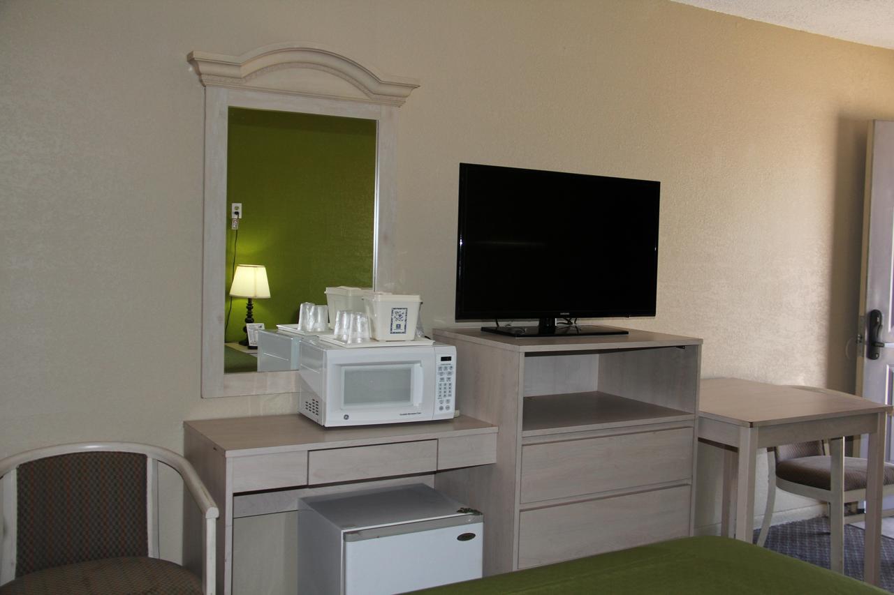 Lodge USA Motel - thumb 12