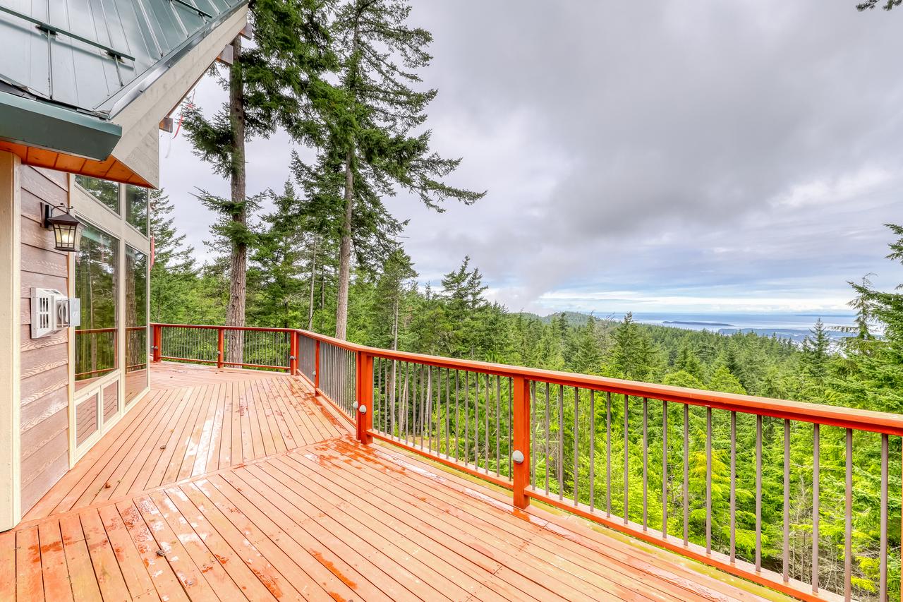 Sucia Island Mountain View - thumb 0