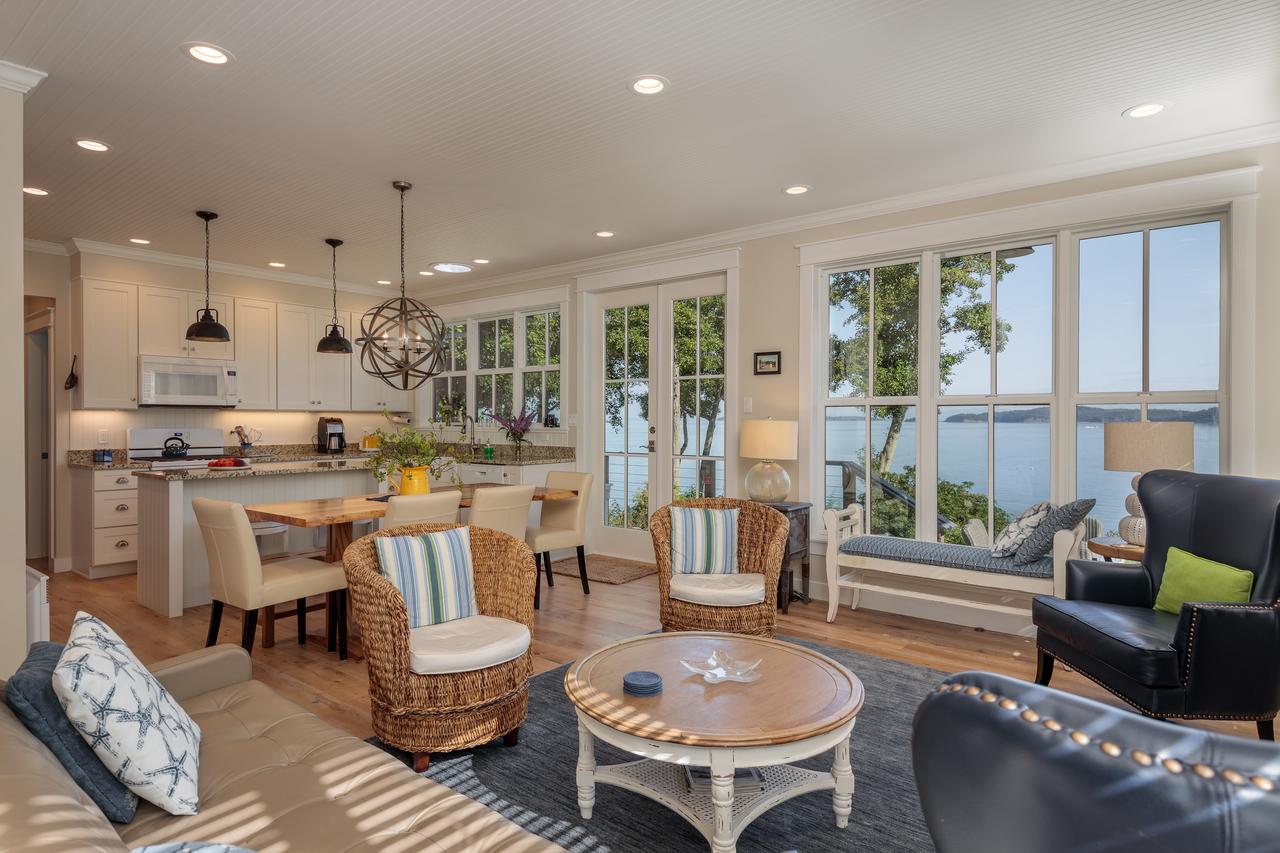 Orcas Beach Cottage - thumb 4