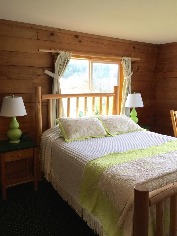 Deer Harbor Inn - thumb 1